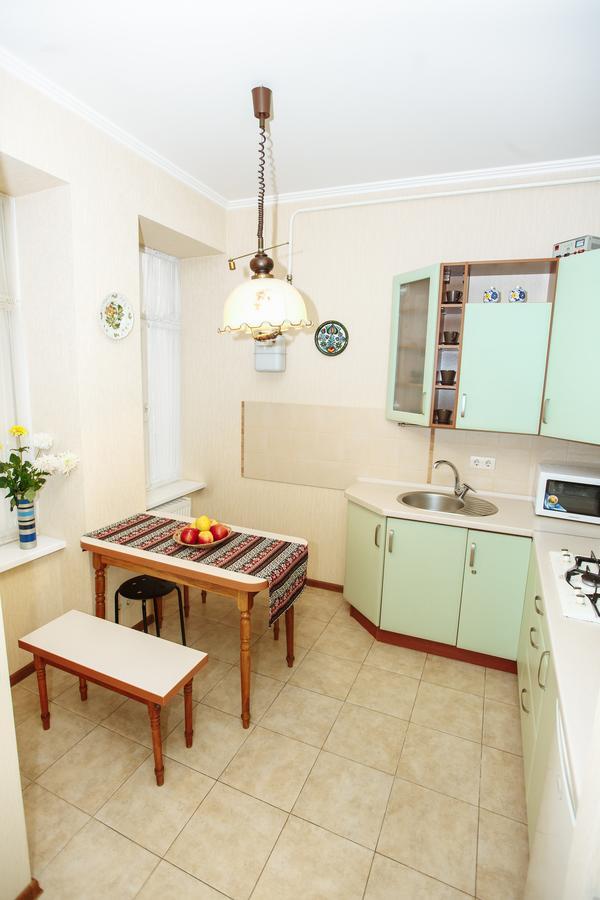 Apartment Near Museum Lviv Eksteriør bilde